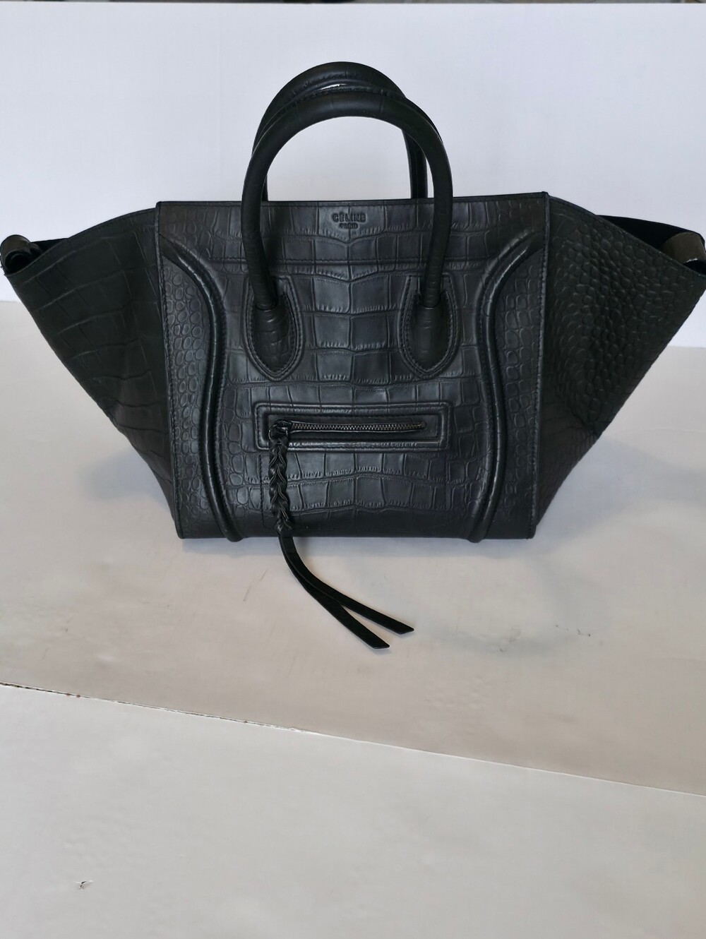 Celine Phantom Crocodile Leather Luggage Tote black Minimalist Quiet Luxury Chic